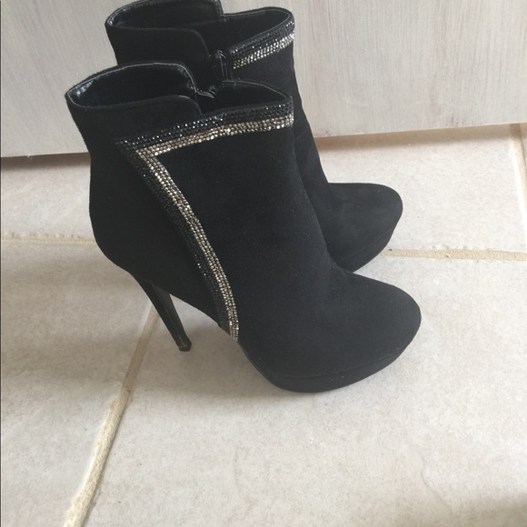 Booties - Picture 3 of 5